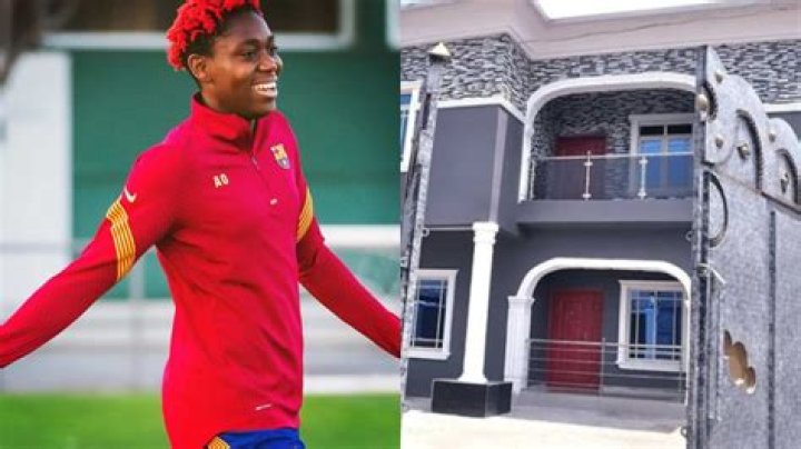 
5 Nigerian Female Celebrities Who Built Beautiful Houses For Their Parents 