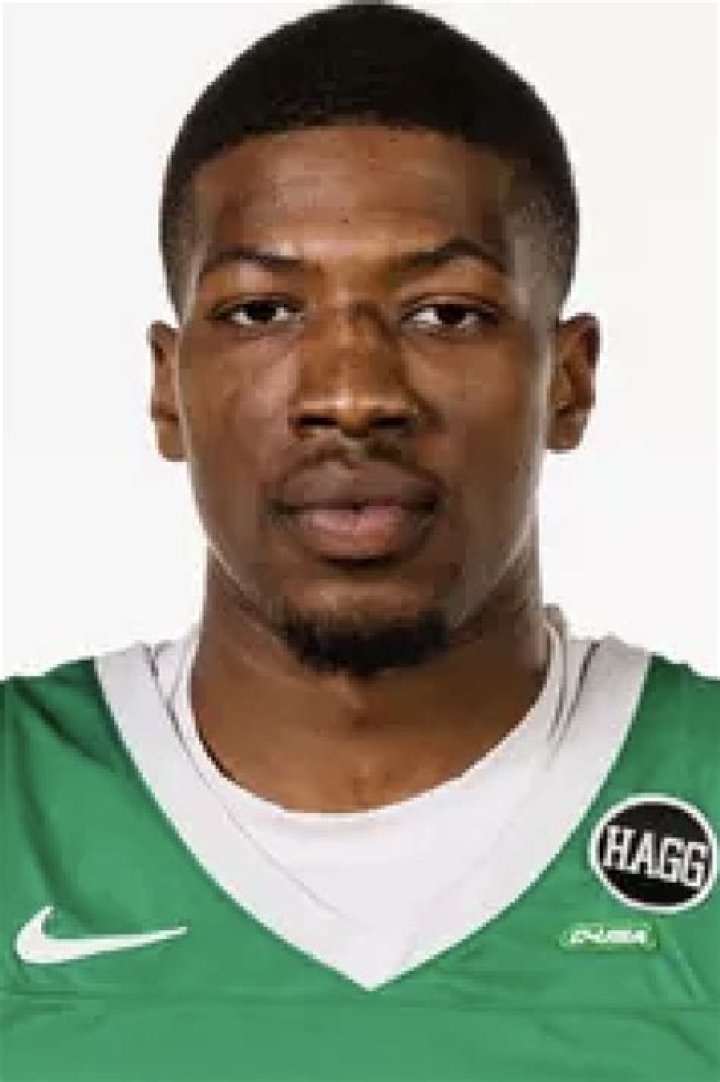 
Abou Ousmane Height, Weight, Net Worth, Age, Birthday, Wikipedia, Who, Nationality, Biography 