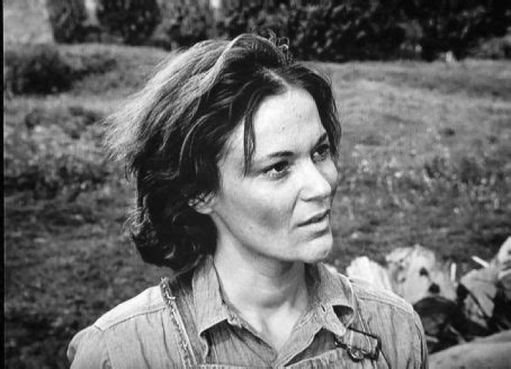 
Actress Edris March Biography – What Happened To The “A Female” Cast? 