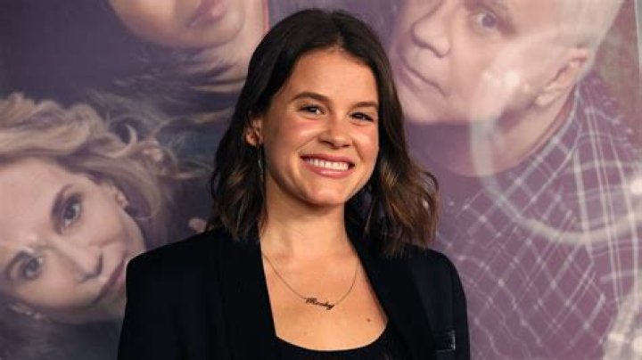 
All About ’13 Reasons Why’ Sosie Bacon: Net Worth, Boyfriend 