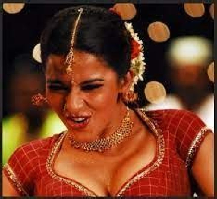 
Amazing dance by actress Antara Biswas in Red Sari 