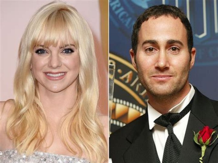 
Anna Faris Says She Has ‘Tremendous Feeling of Security’ with Husband Michael Barrett 