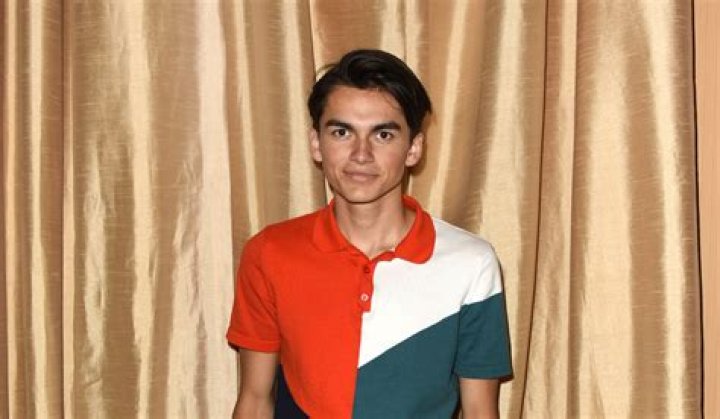 
Ashton Arbab Height, Weight, Net Worth, Age, Birthday, Wikipedia, Who, Nationality, Biography 