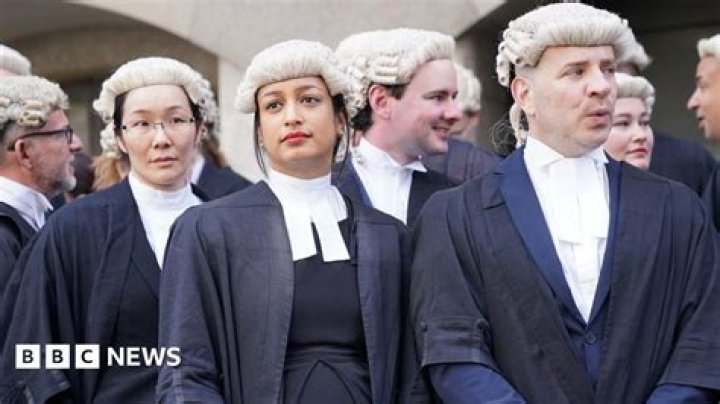 
Barrister Bridie Nolan Is Married To Olympic Rower Husband David Cameron 