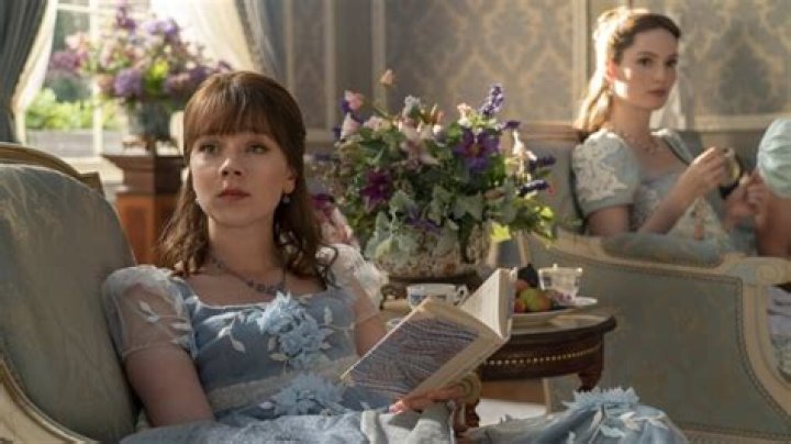 
‘Bridgerton’ Newcomer Hannah Dodd Talks Taking Over The Role Of Francesca 