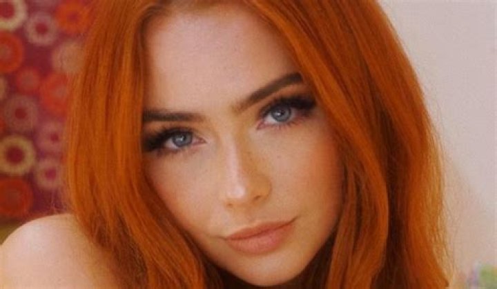 Caitlin Christine – Caitchristinee Height, Weight, Net Worth, Age, Birthday, Wikipedia, Who, Nationality, Biography