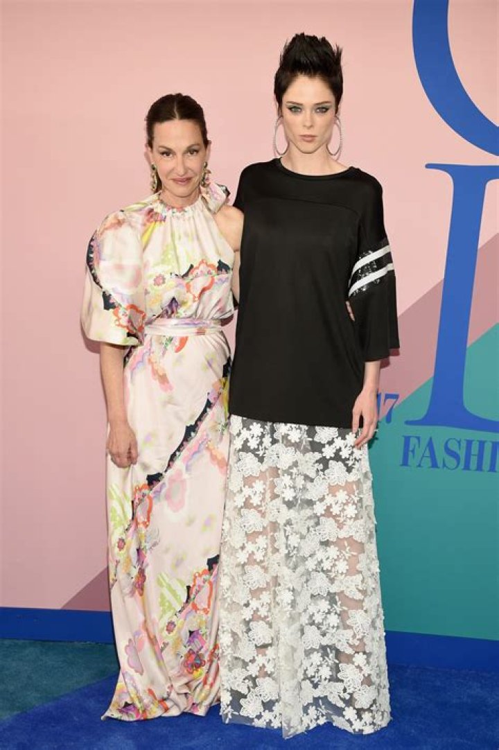 
Catherine Rowley Height, Weight, Net Worth, Age, Wiki, Who, Instagram, Biography 