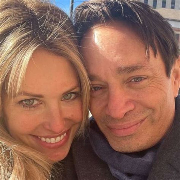 
Chris Kattan is not Married to Wife: Dating a Girlfriend: Maria Libri 