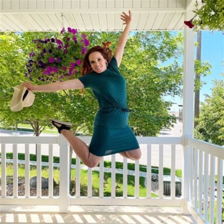 
Colette Kati Butler Height, Weight, Net Worth, Age, Birthday, Wikipedia, Who, Nationality, Biography 