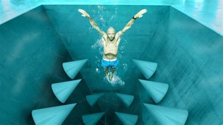 
Comedian Teddy Ray died in apparent drowning, body found in pool by maintenance worker 