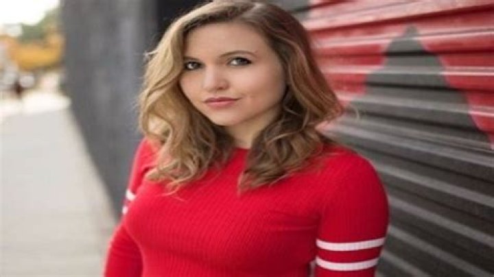 
Daisy Tomlinson Height, Weight, Net Worth, Age, Birthday, Wikipedia, Who, Nationality, Biography 
