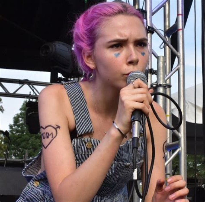 Details About Lydia Night Age, Height, Boyfriend, Net Worth, Bio
