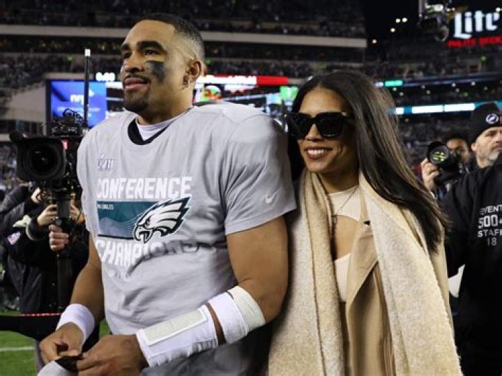 
Does Johann Duhaupas Have Girlfriend Or Wife? Boxer Married Life Details Revealed 