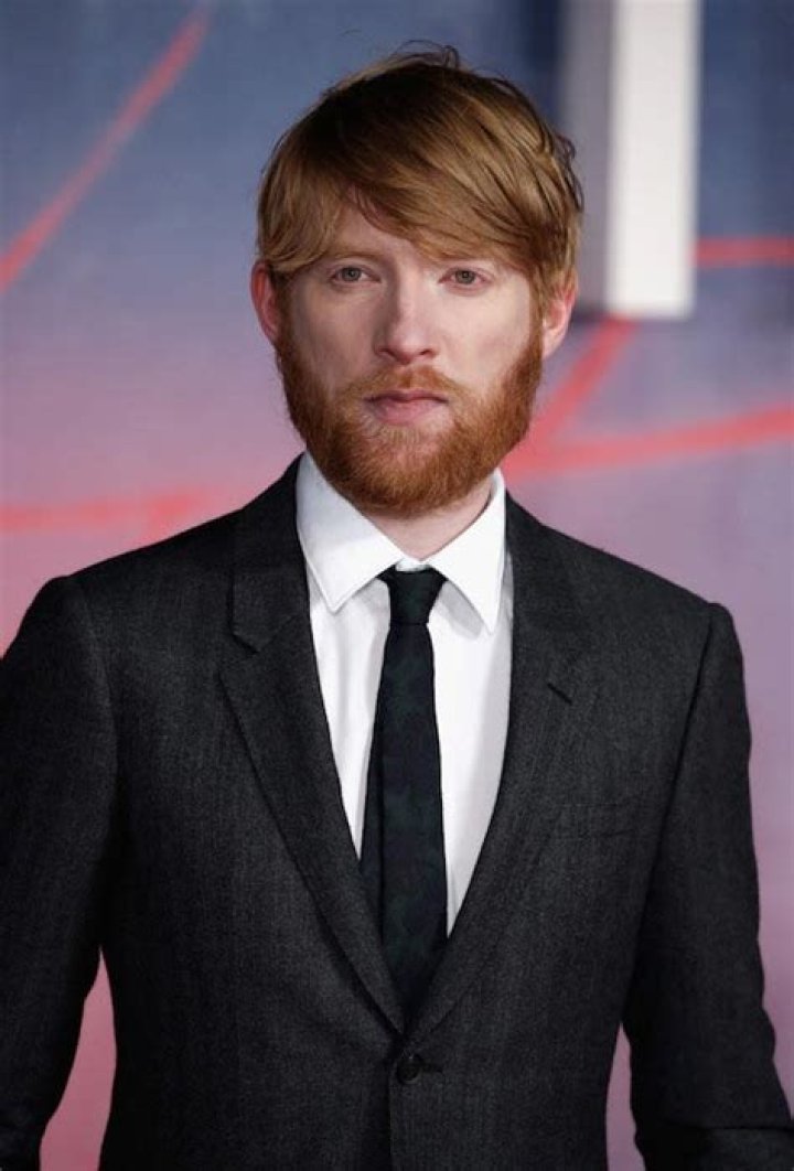 Domhnall Gleeson Height, Weight, Net Worth, Age, Birthday, Wikipedia, Who, Nationality, Biography