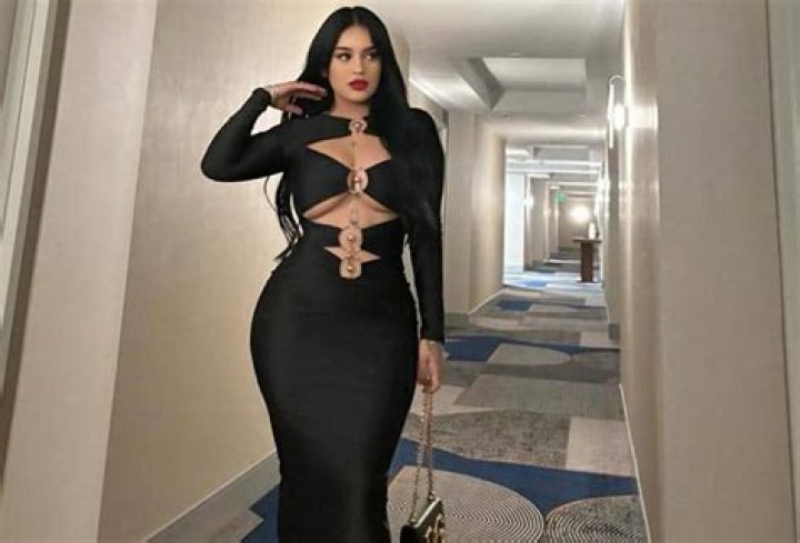 
Dorene Santana Height, Weight, Net Worth, Age, Birthday, Wikipedia, Who, Nationality, Biography 