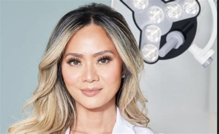 Dr Cat Begovic Height, Weight, Net Worth, Age, Birthday, Wikipedia, Who, Instagram, Biography