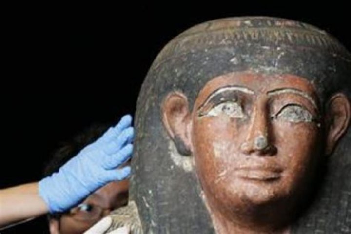 
Egypt unveils 3,300-year-old sarcophagus of high-ranking official 