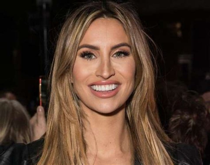 
Ferne Alice McCann Height, Weight, Net Worth, Age, Birthday, Wikipedia, Who, Instagram, Biography 