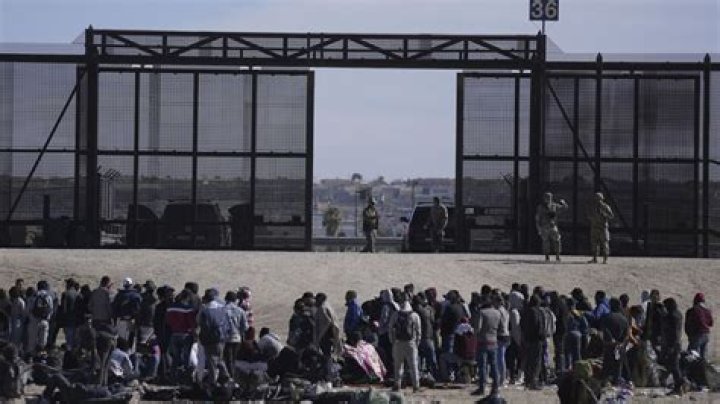 
Fire breaks out at Ciudad Juarez, Mexico immigration detention center, 39 people dead, 29 injured 