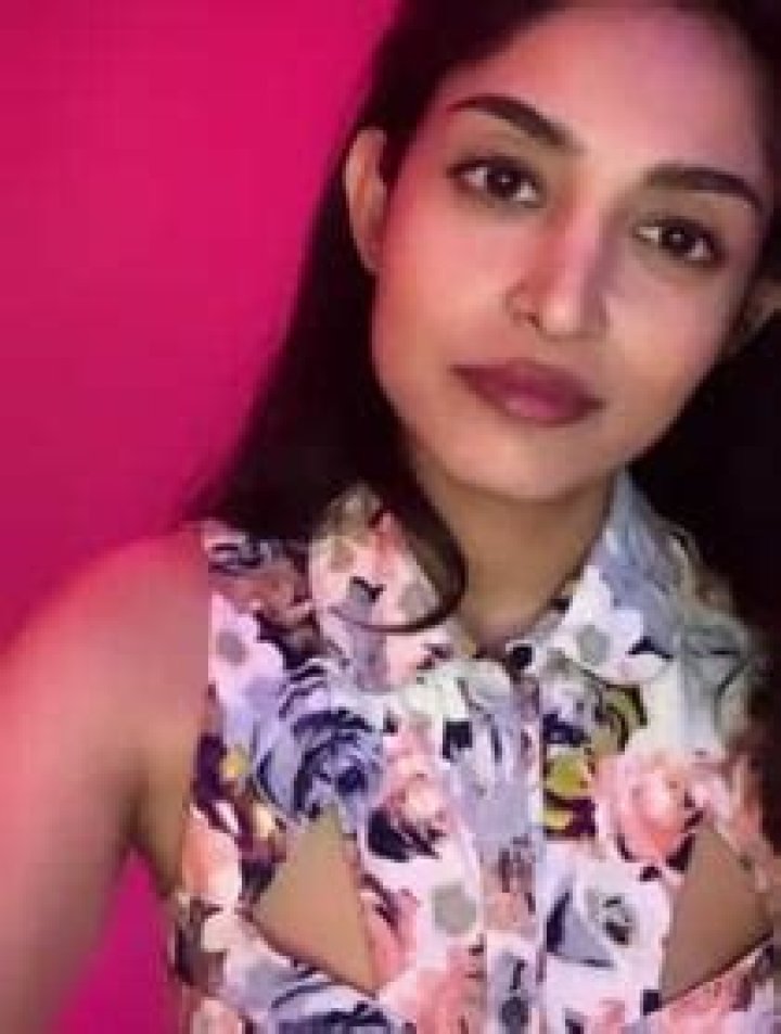 Fizaa Dosani Height, Weight, Net Worth, Age, Birthday, Wikipedia, Who, Nationality, Biography