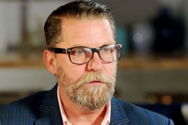 
Gavin McInnes Height, Weight, Net Worth, Age, Birthday, Wikipedia, Who, Nationality, Biography 