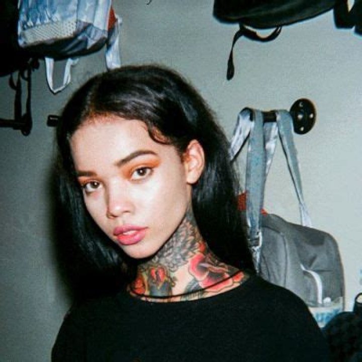 
Gena Tew Announced That She Is Diagnosed With AIDS 