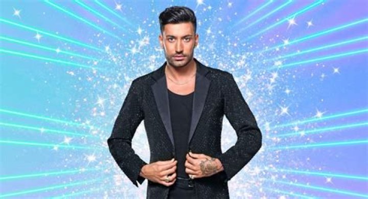 
Giovanni Pernice Height, Weight, Net Worth, Age, Birthday, Wikipedia, Who, Nationality, Biography 