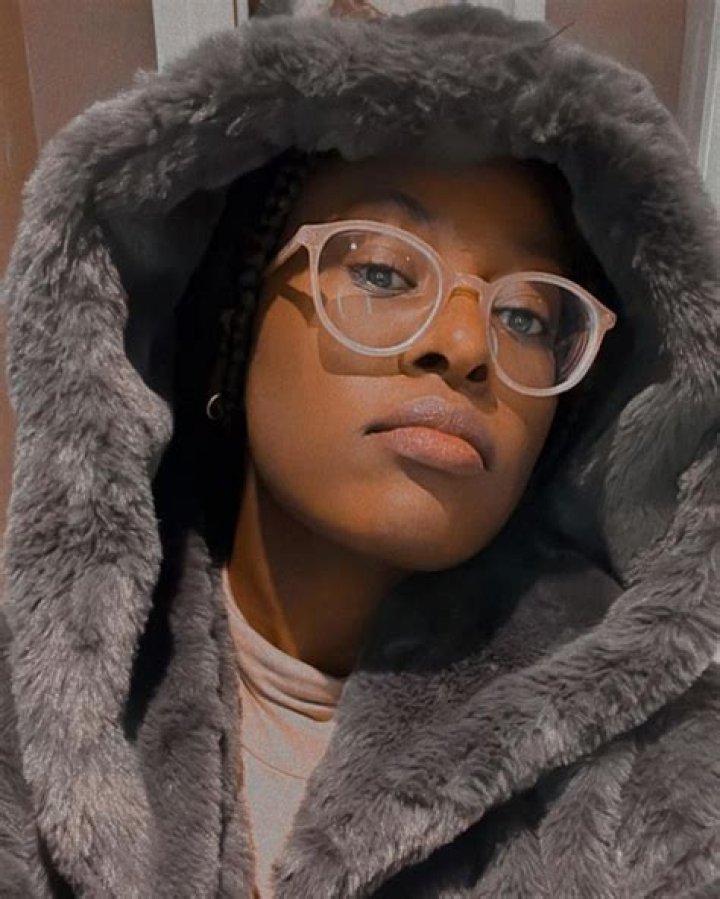 
Hausa Actress Nafisat Abdullahi Shares Stunning Pictures on Instagram 