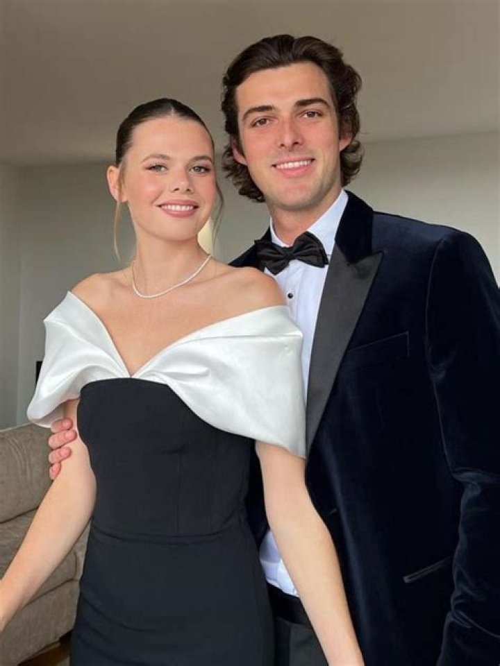 
How Old Are Mel Ter Wisscha and Mark Buddle’s Current Girlfriends? 