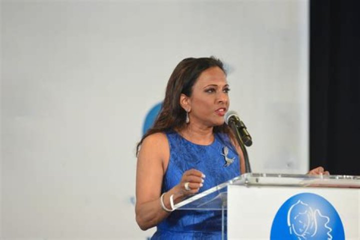 
Indian-American Journalist & TV host, Uma Pemmaraju, dies at 64 