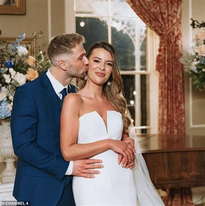 Is Clara Married At First Sight Pregnant 2023 | Baby Bump And Husband