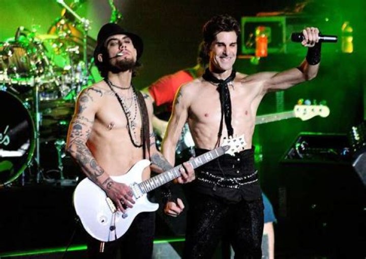 Is Dave Navarro Gay Or Bi? What Did He Say About His Sexuality?