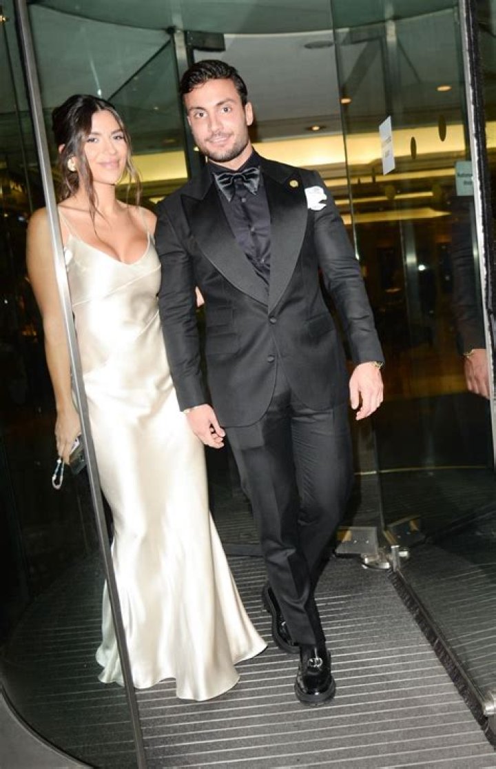 
Is Ekin Su Brother Arda Culculoglu Joining The Villa? Turkish Family Charm In Love Island 