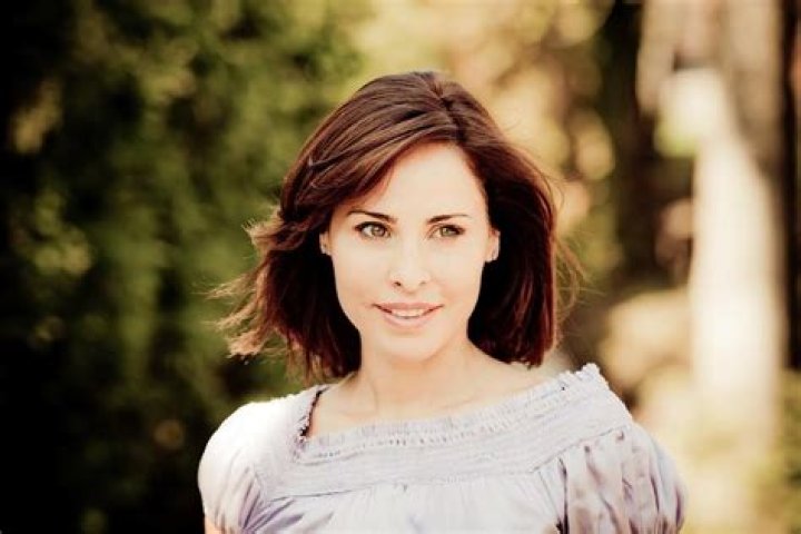 Is Sophie Gendron Married? Her Bio, Age, Husband and Net worth