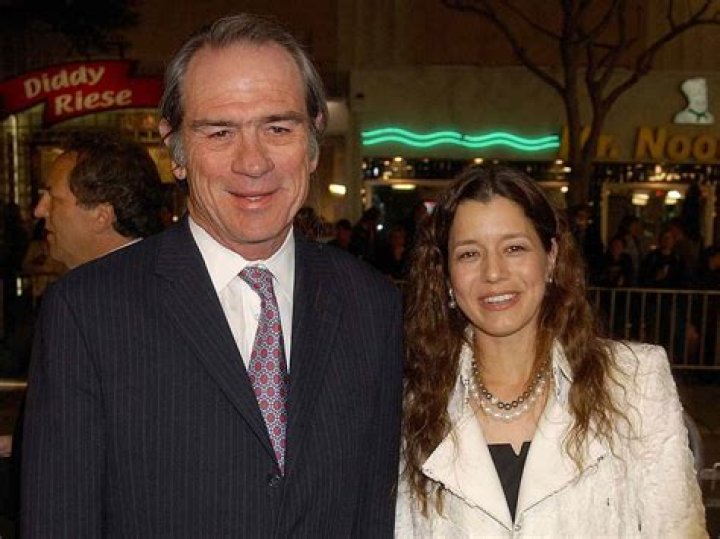 Is Tommy Lee Jones Gay? Age, Height, Net Worth