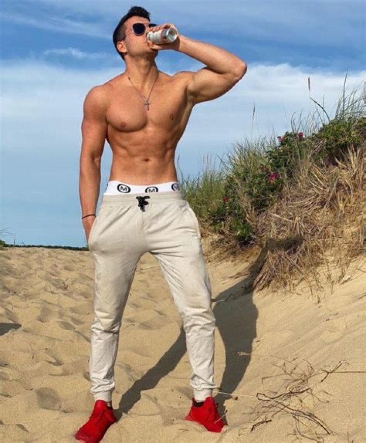 jake bentz Height, Weight, Net Worth, Age, Birthday, Wikipedia, Who, Nationality, Biography