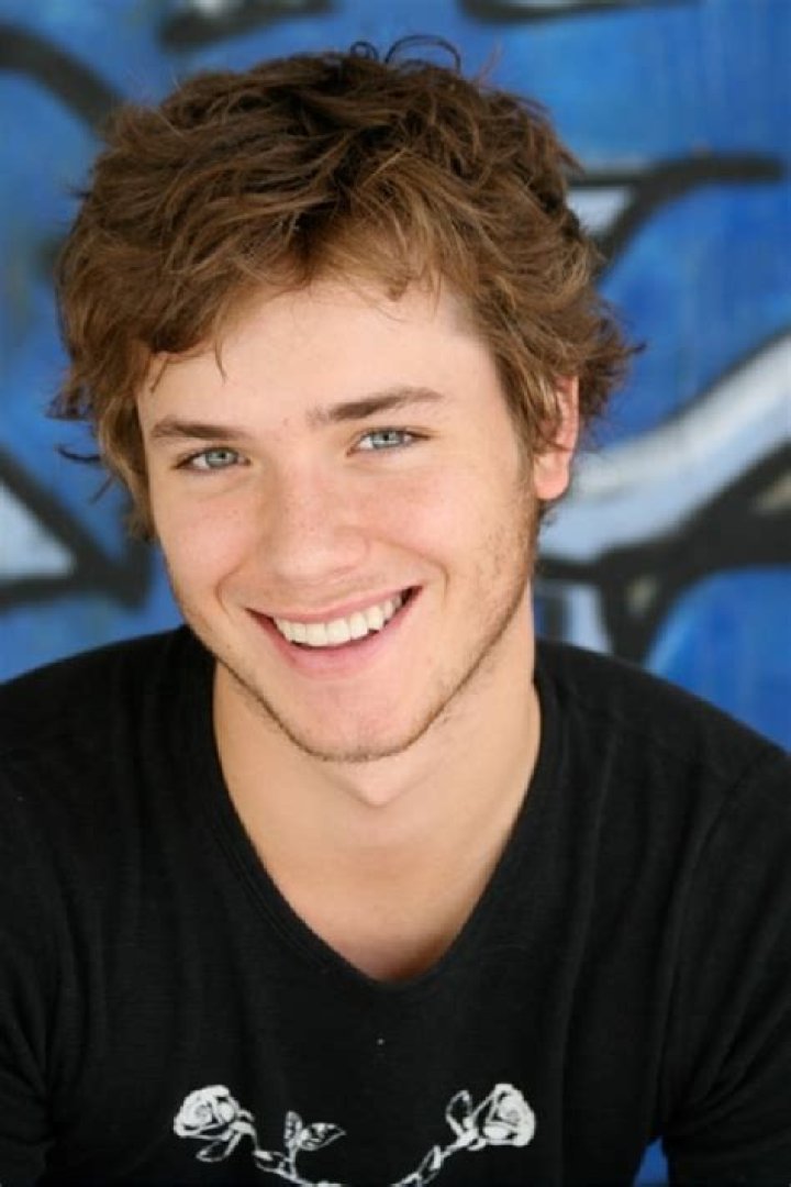 Jeremy Sumpter Height, Weight, Net Worth, Age, Birthday, Wikipedia, Who, Nationality, Biography