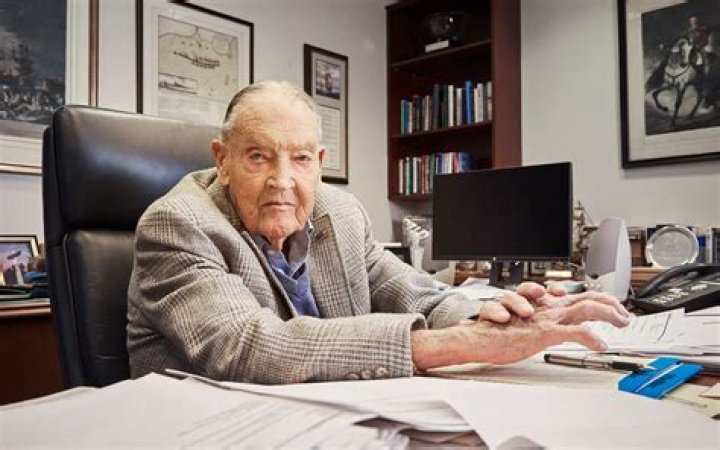 John Bogle Height, Weight, Net Worth, Age, Birthday, Wikipedia, Who, Nationality, Biography