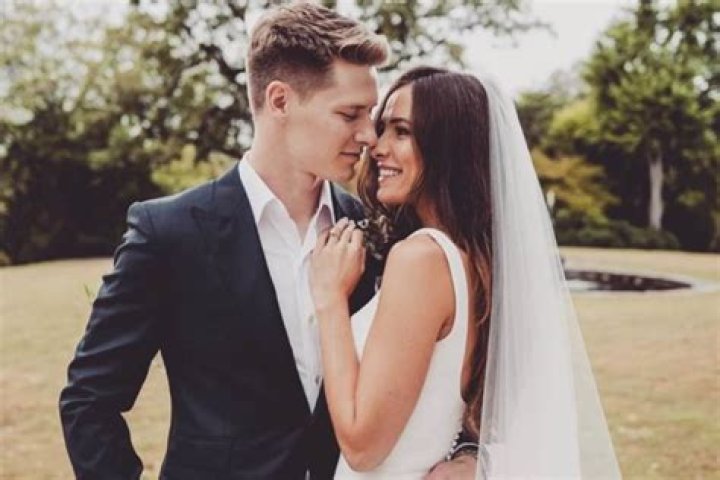
Josef Newgarden is Married to Wife: Ashley Newgarden. 
