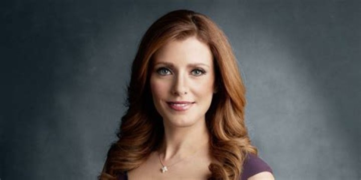 
Julia Boorstin (CNBC) Wiki, Age, Net Worth, Family. Married? 