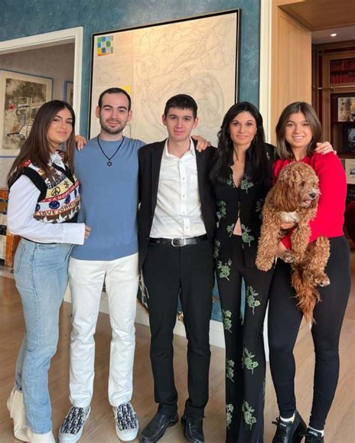 Julia Haart From My Unorthodox Life Has An Eating Disorder And Anorexia