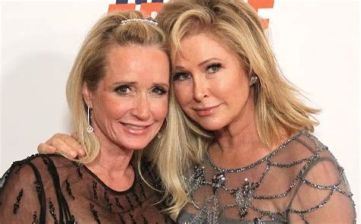 Kathy Hilton Height, Weight, Net Worth, Age, Birthday, Wikipedia, Who, Nationality, Biography