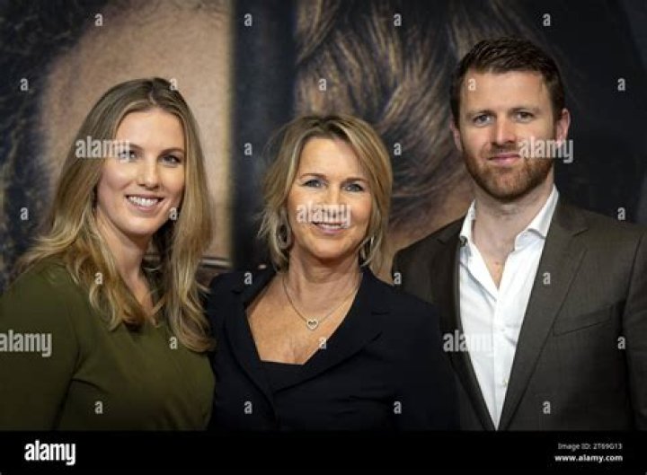 Kelly de Vries Age, Birthday, Wikipedia, Who, Nationality, Biography