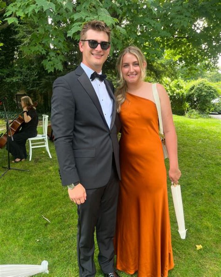 Kendle Kenya Sherman Height, Weight, Net Worth, Age, Birthday, Wikipedia, Who, Nationality, Biography