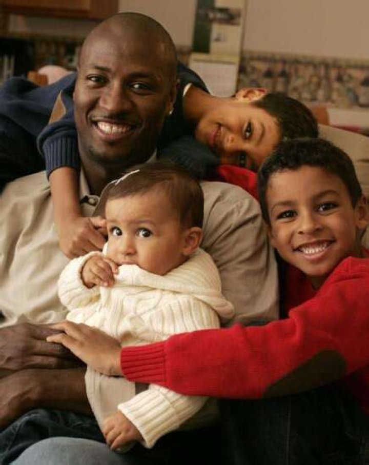 Kenyon Murray is Married to Wife: Michelle Murray