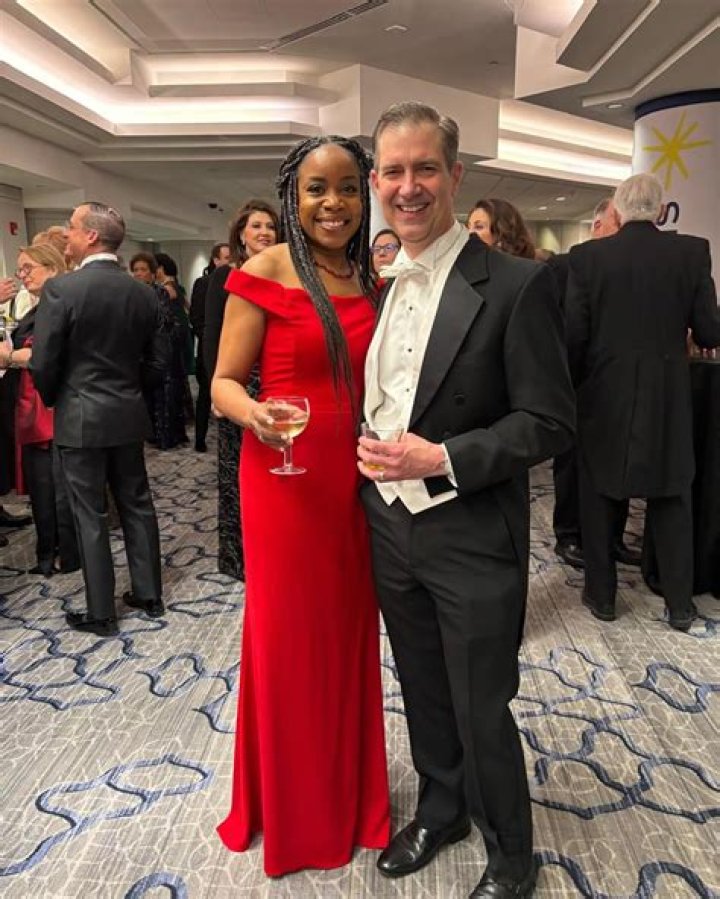 Kimberly Atkins Stohr Height, Weight, Net Worth, Age, Birthday, Wikipedia, Who, Nationality, Biography