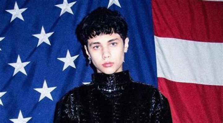 Landon Barker Height, Weight, Net Worth, Age, Birthday, Wikipedia, Who, Nationality, Biography