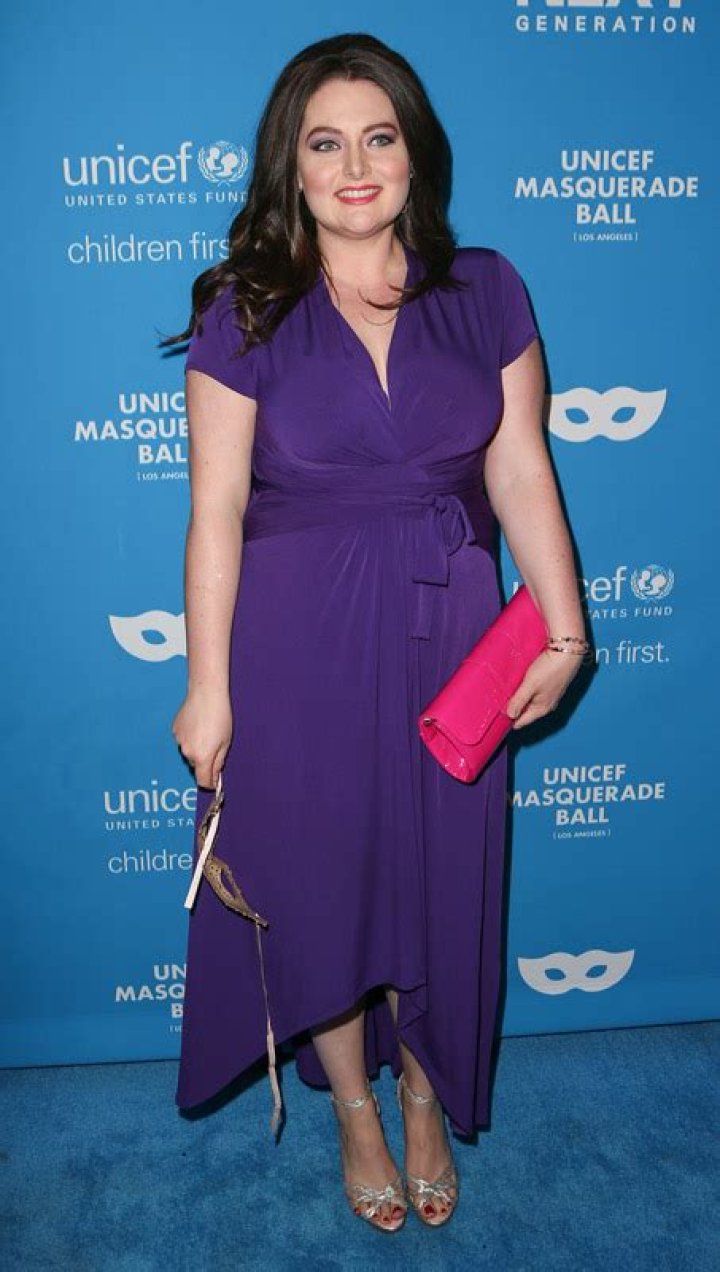 
Lauren Ash Height, Weight, Net Worth, Age, Birthday, Wikipedia, Who, Nationality, Biography 