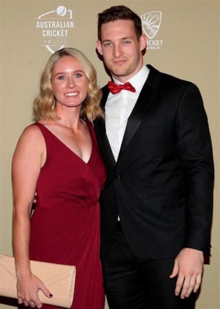 
Lawrence Mooney Height, Weight, Net Worth, Age, Birthday, Wikipedia, Who, Nationality, Biography 