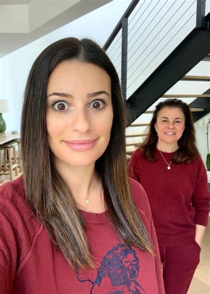 Lea Michele Height, Weight, Net Worth, Age, Birthday, Wikipedia, Who, Instagram, Biography